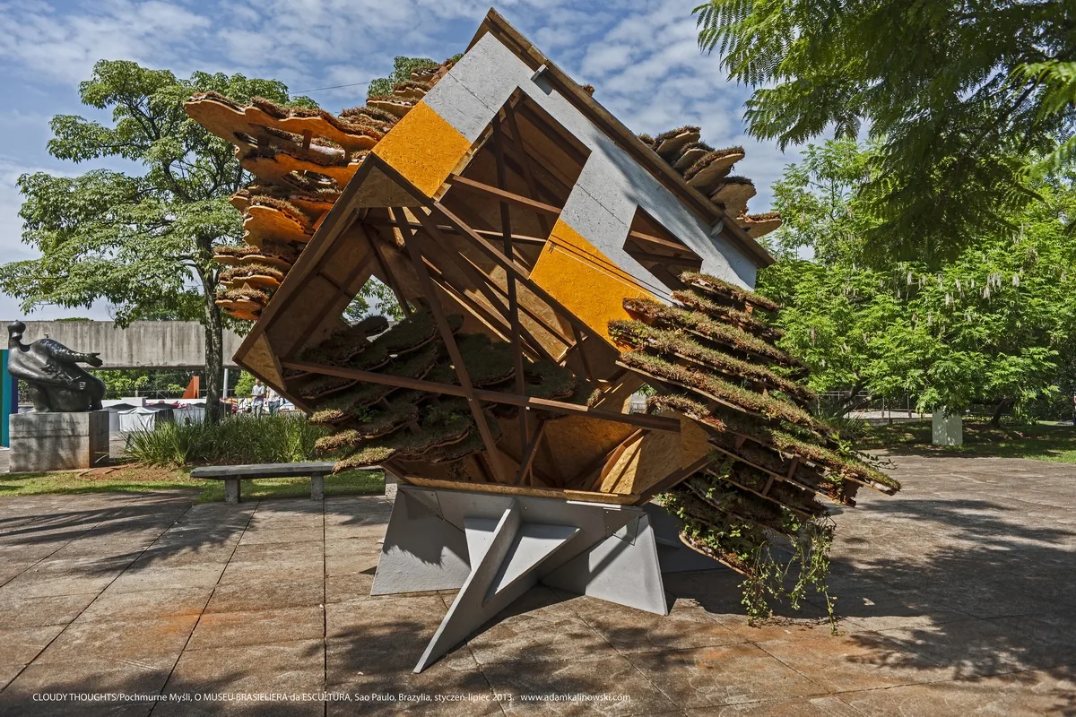 Cloudy Thoughts planted pavilion at MuBE in São Paulo.